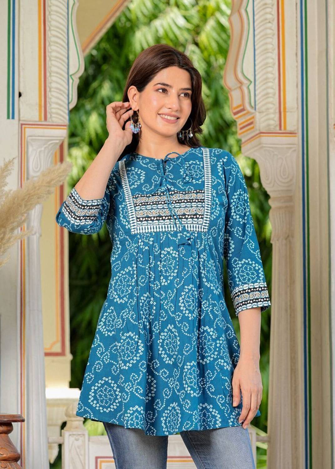Yash Gallery Kurtas Sets - Buy Yash Gallery Kurtas Sets online in India