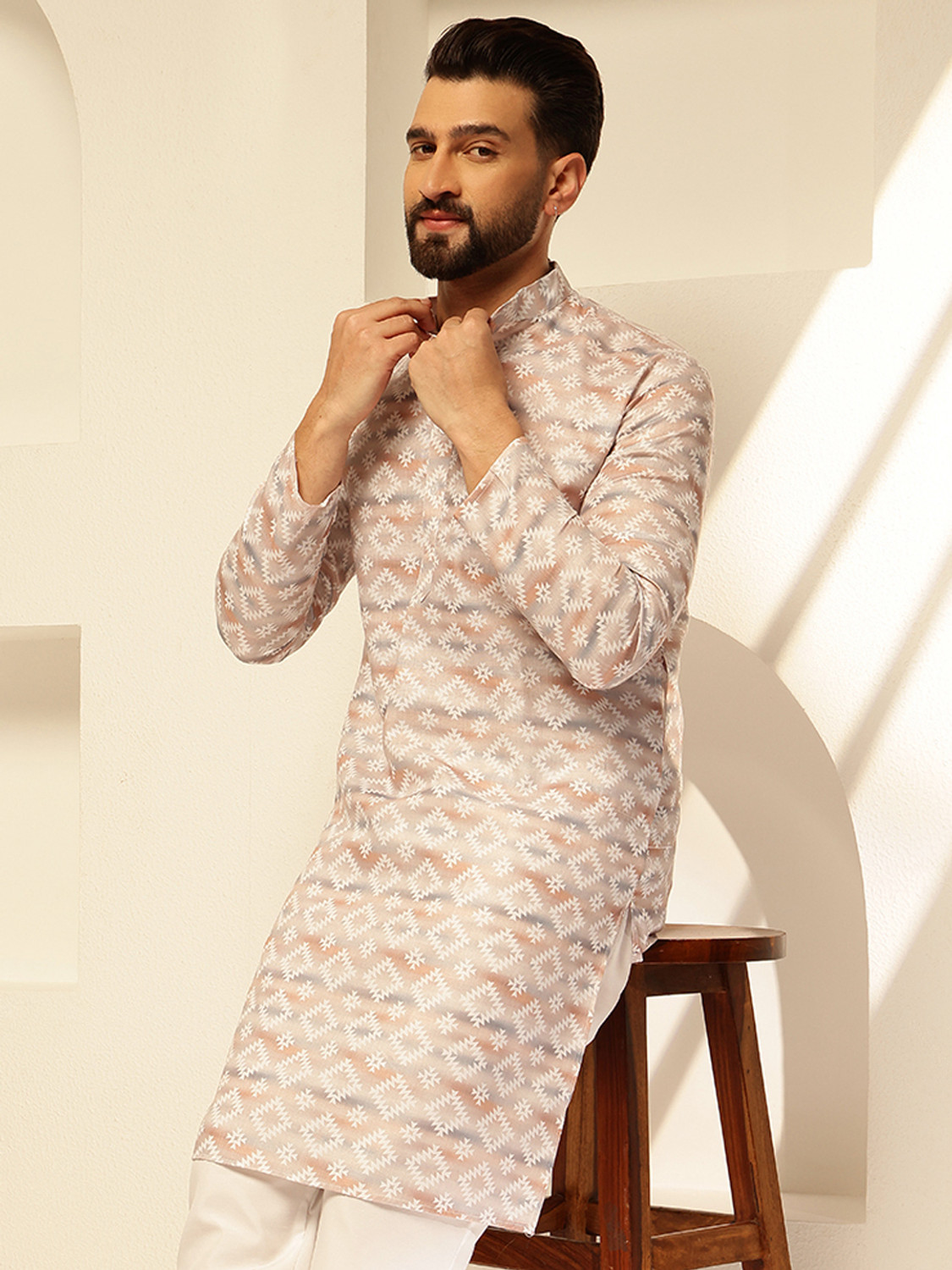 Image of SOJANYA Men Printed Straight Kurta