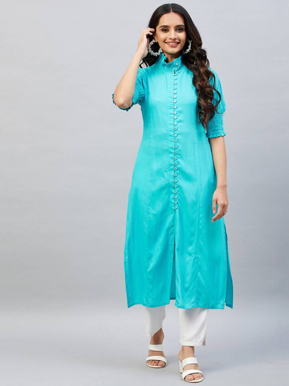 aaheli Women Solid Straight Kurta