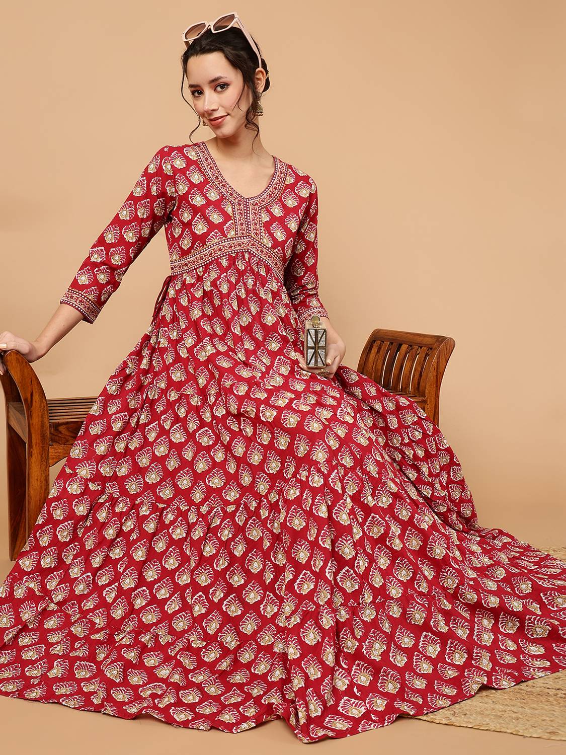 Women Click Women Floral Print Cotton Blend Flared Kurta (Maroon)
