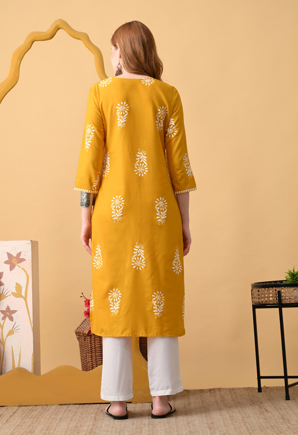 Image of Koito Women Embroidered Straight Kurta