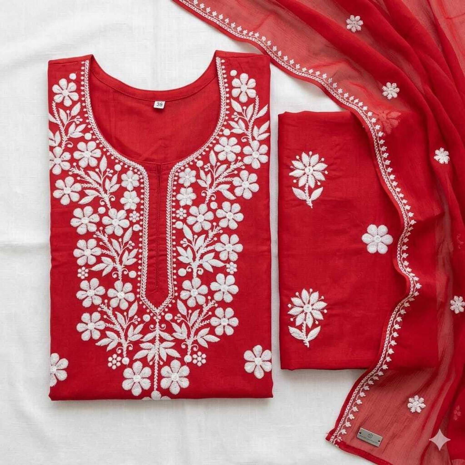 Iramchikankari Women Embroidered Straight Kurta