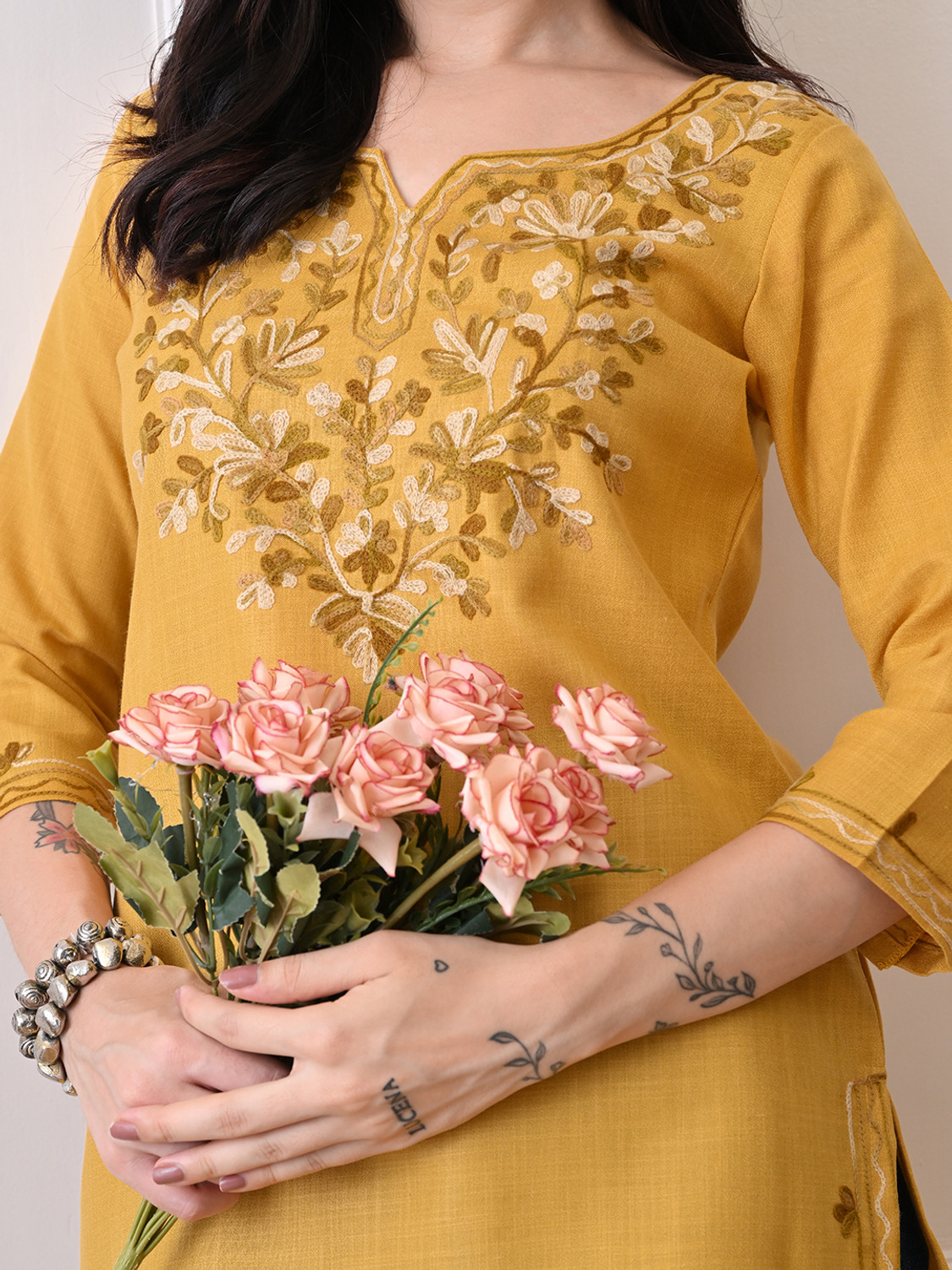 Image of Akshatani Women Embroidered Straight Kurta