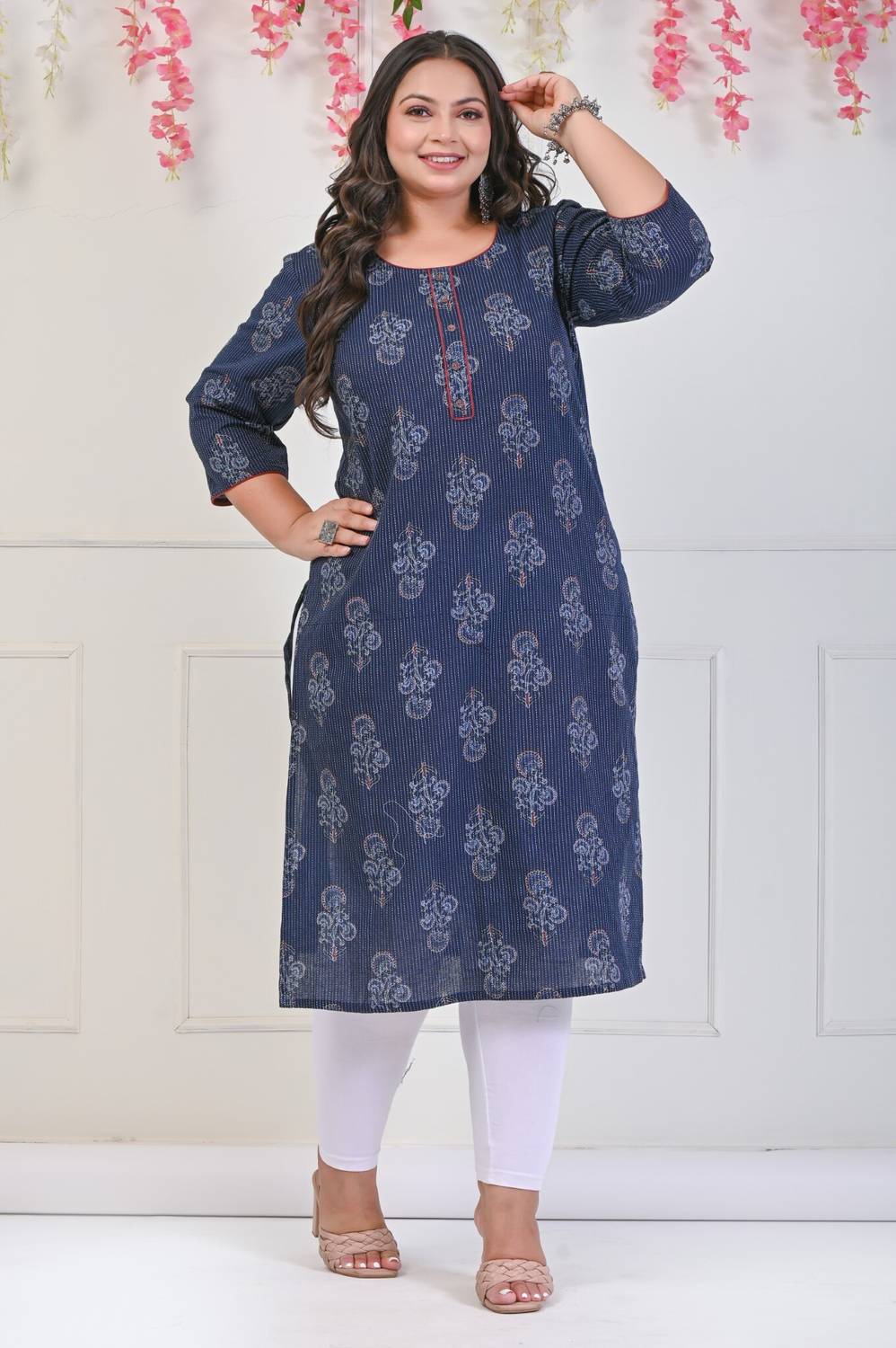 Swasti Women Printed, Floral Print Pure Cotton Straight Kurta (Da