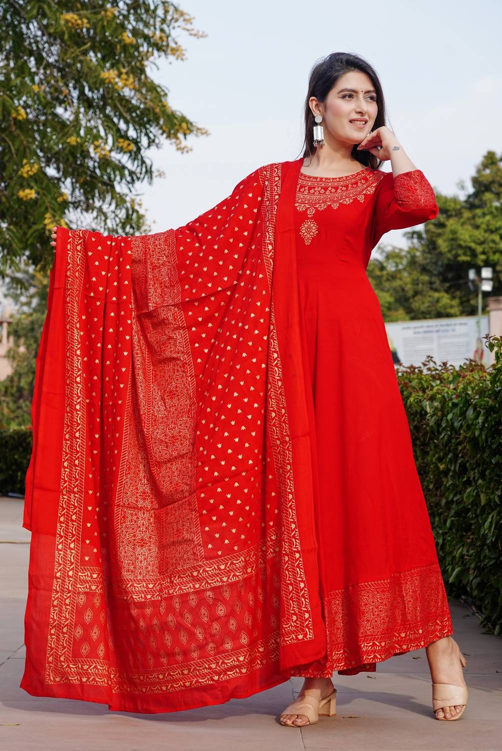 SkyAsia Women Printed Pure Cotton Anarkali Kurta With Attached Du