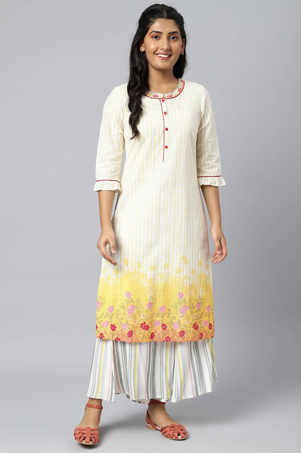 Aurelia Women Printed Straight Kurta