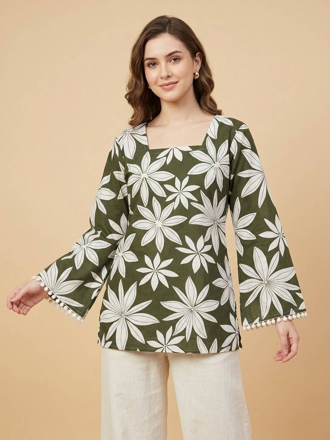 AURA CLOTHING Women Floral Print Straight Kurta