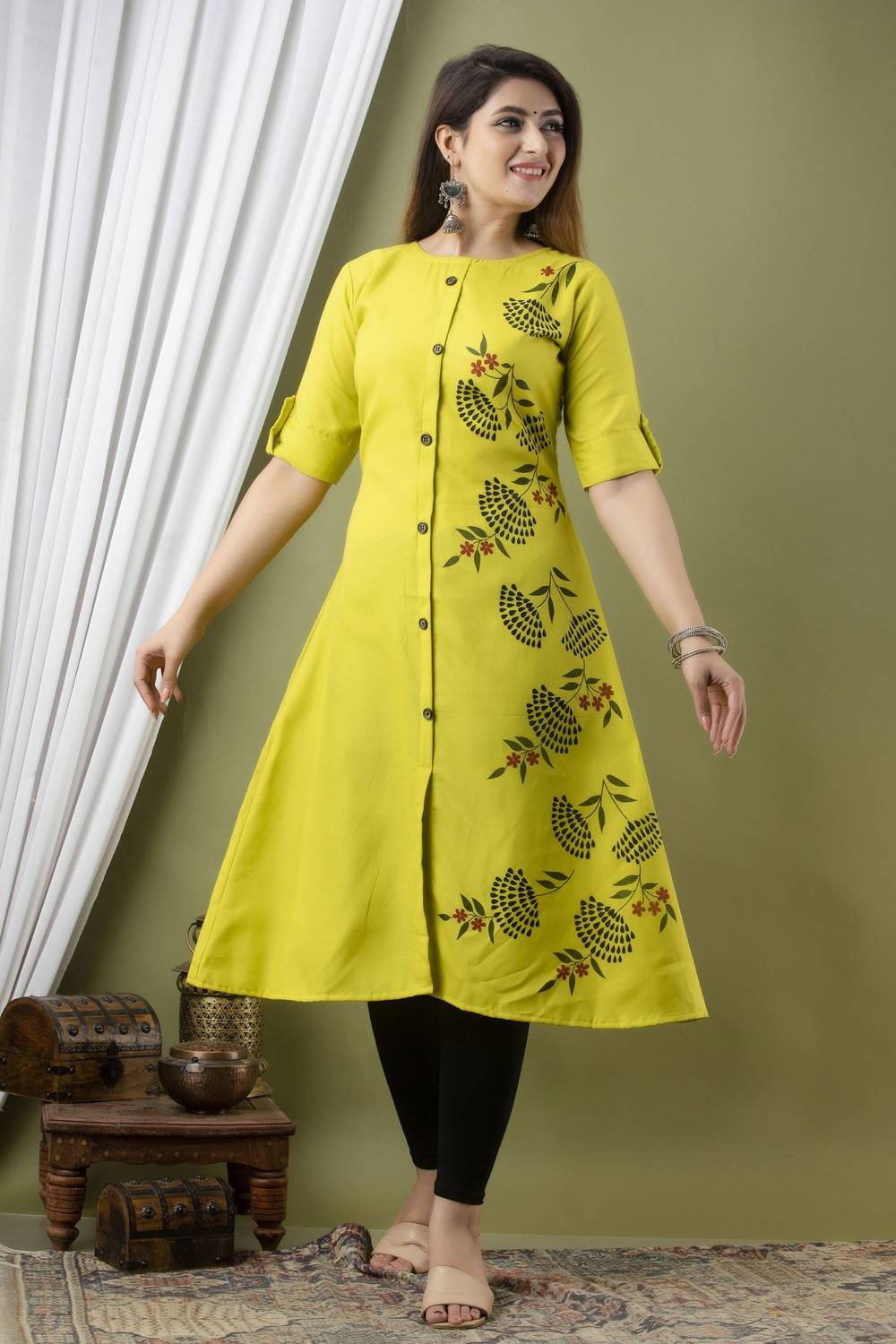 Zivapez Women Floral Print Pure Cotton Frontslit Kurta (Yellow)