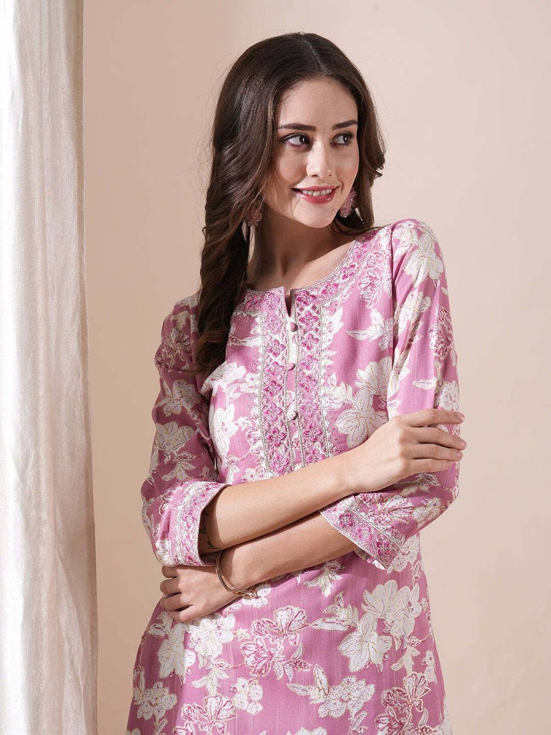 PRISCA Women Printed Pure Cotton Straight Kurta (Multicolor)