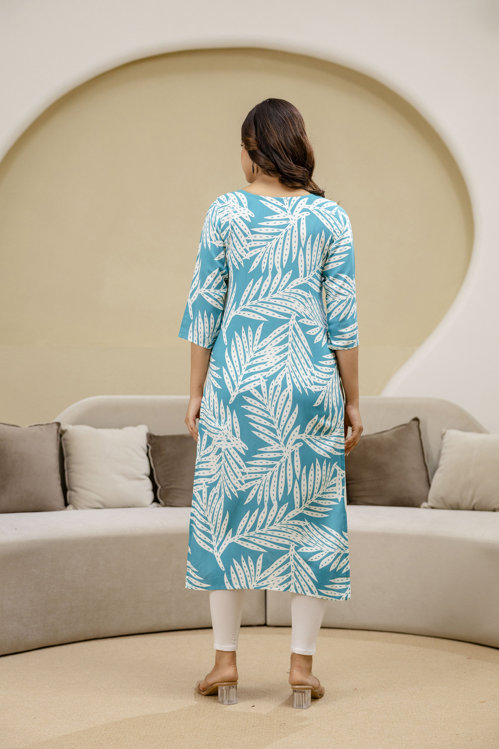 Image of Zeenat Duniya Women Printed Straight Kurta