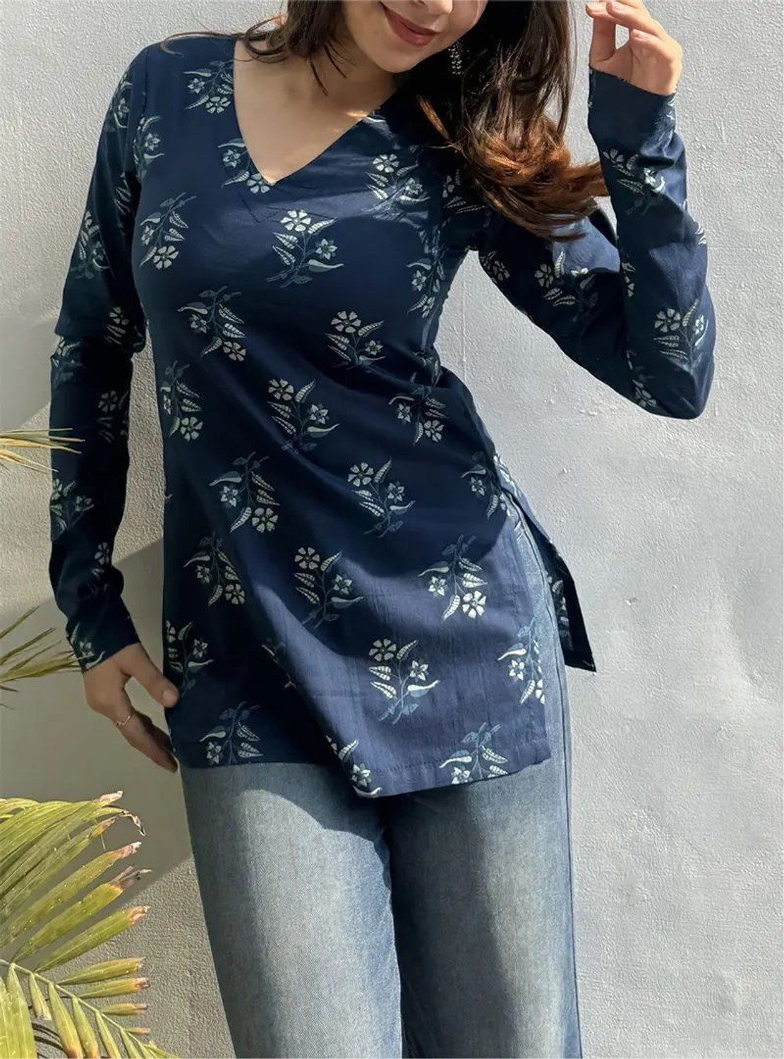 Image of BQWOMEN Women Printed Straight Kurta