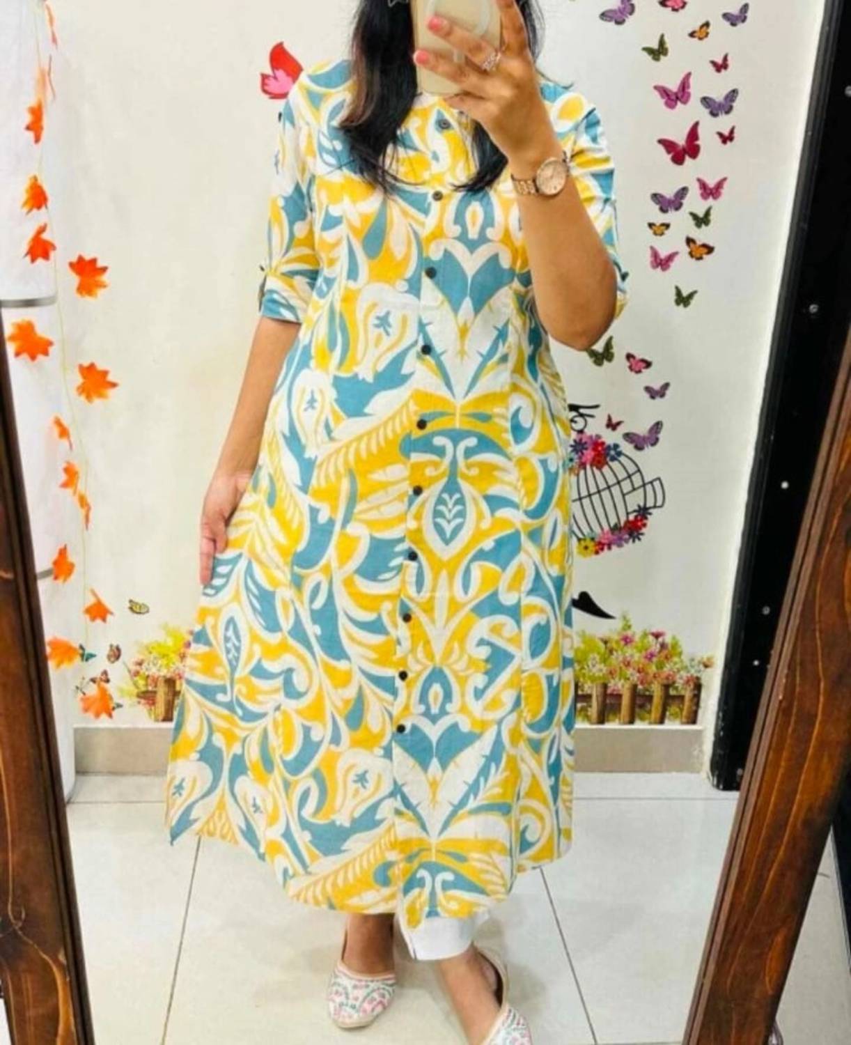 JP AVNIFASHION Women Printed Cotton Blend Trail Cut Kurta (Yellow