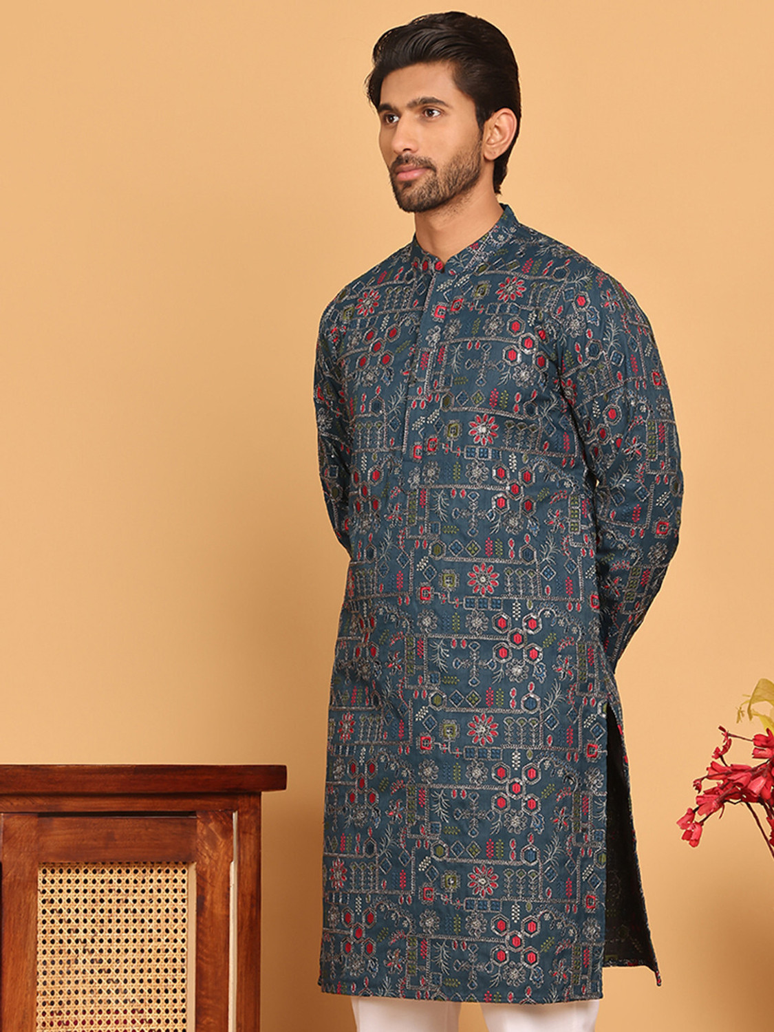 Image of Jompers Men Embroidered Straight Kurta