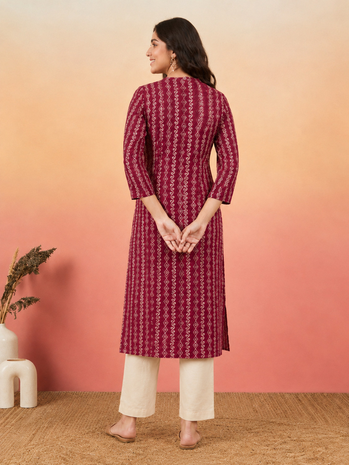 Image of Janasya Women Geometric Print Straight Kurta