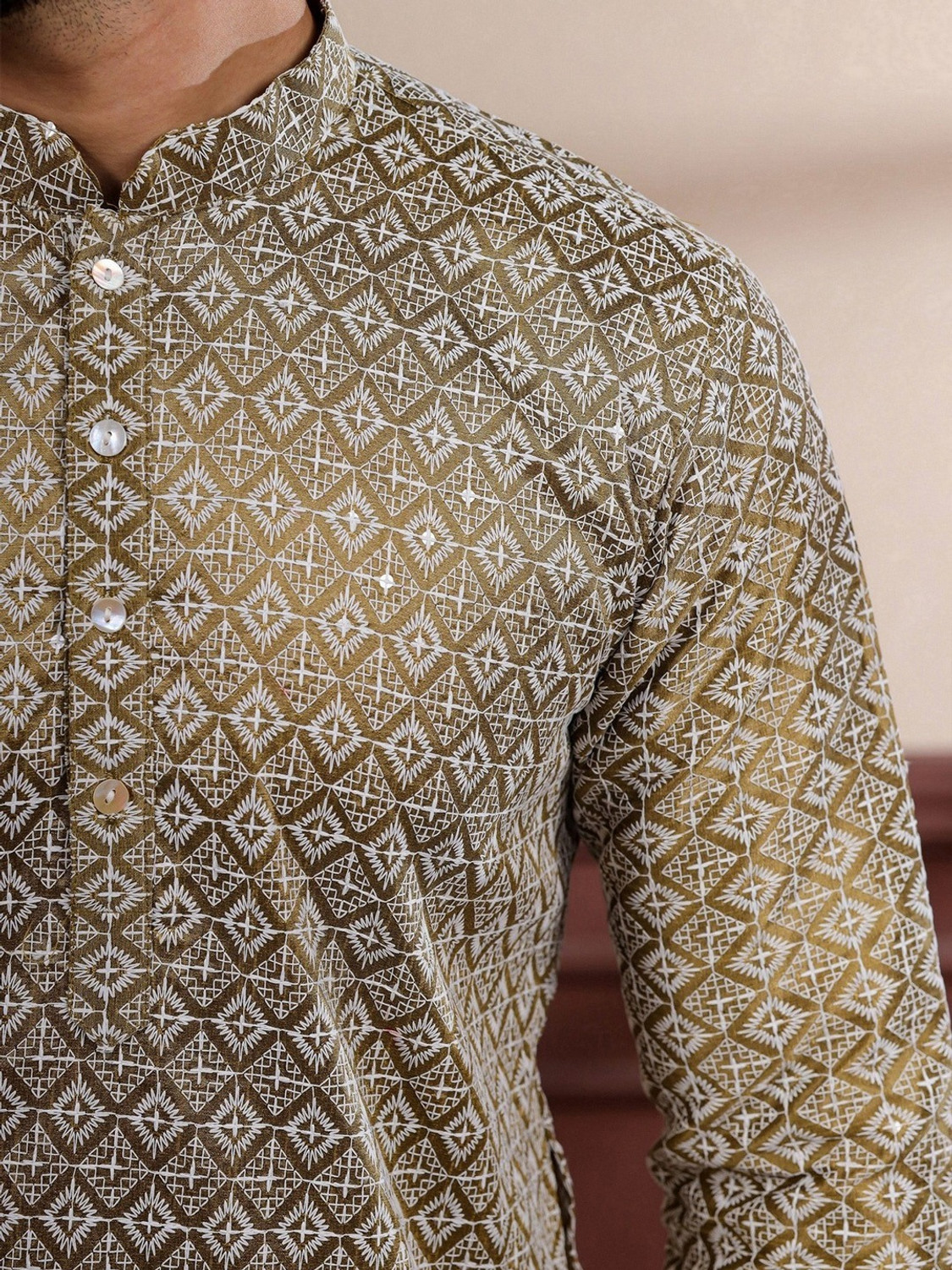 Image of OMICRON FAB Men Chikan Embroidery Straight Kurta