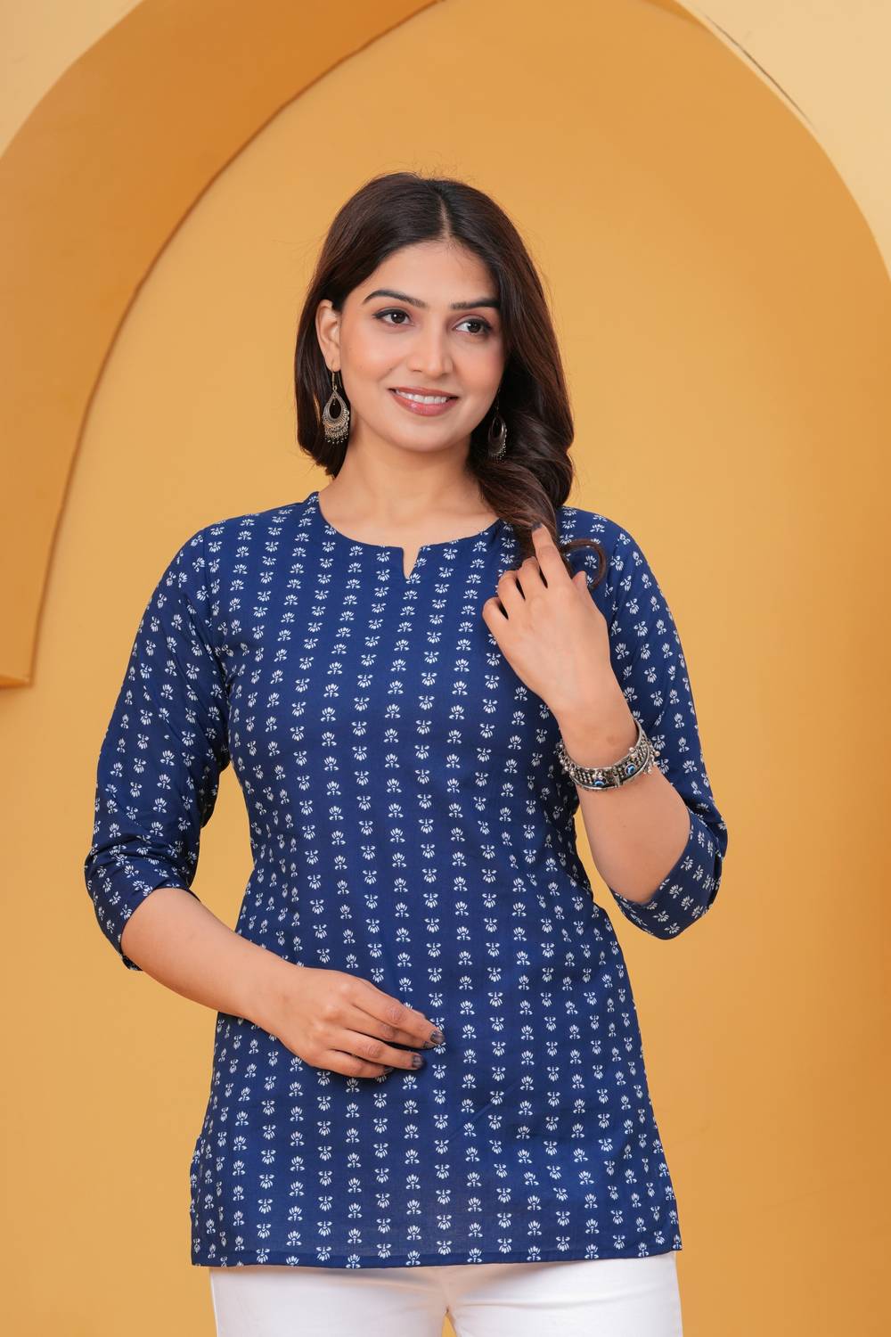 WaySoft Women Block Print Pure Cotton Straight Kurta (Blue)