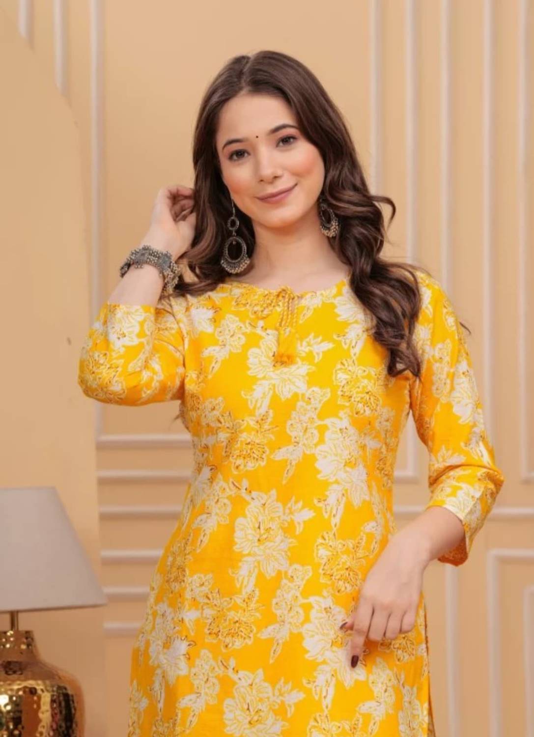 Wawlooks Women Floral Print Cotton Blend Straight Kurta (Yellow)