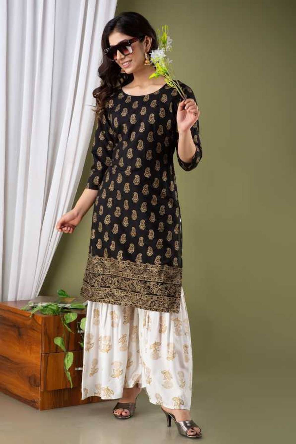 PANKHIL Women Printed Straight Kurta