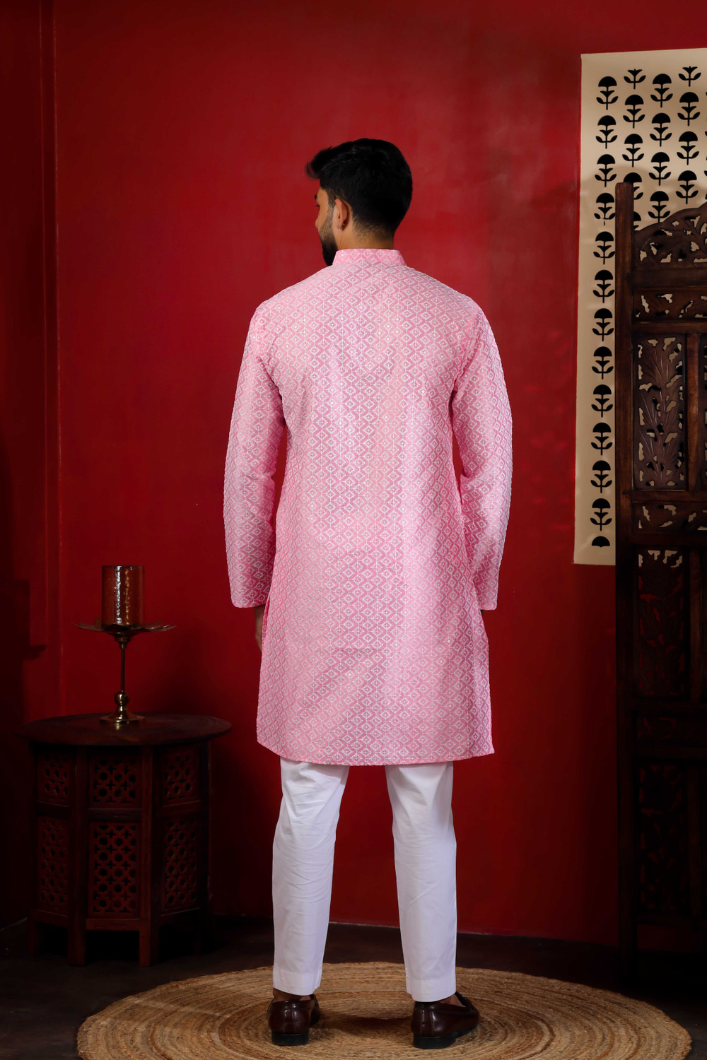 Image of Koshin Men Embroidered Straight Kurta