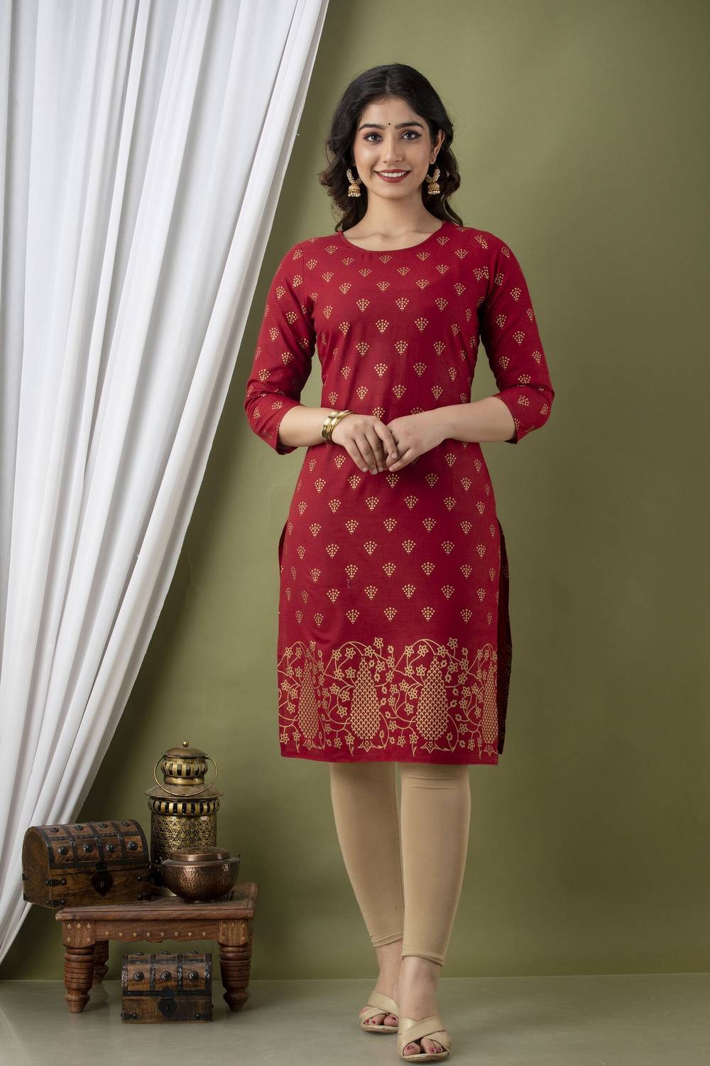 Surhi Women Printed Pure Cotton Straight Kurta (Maroon)