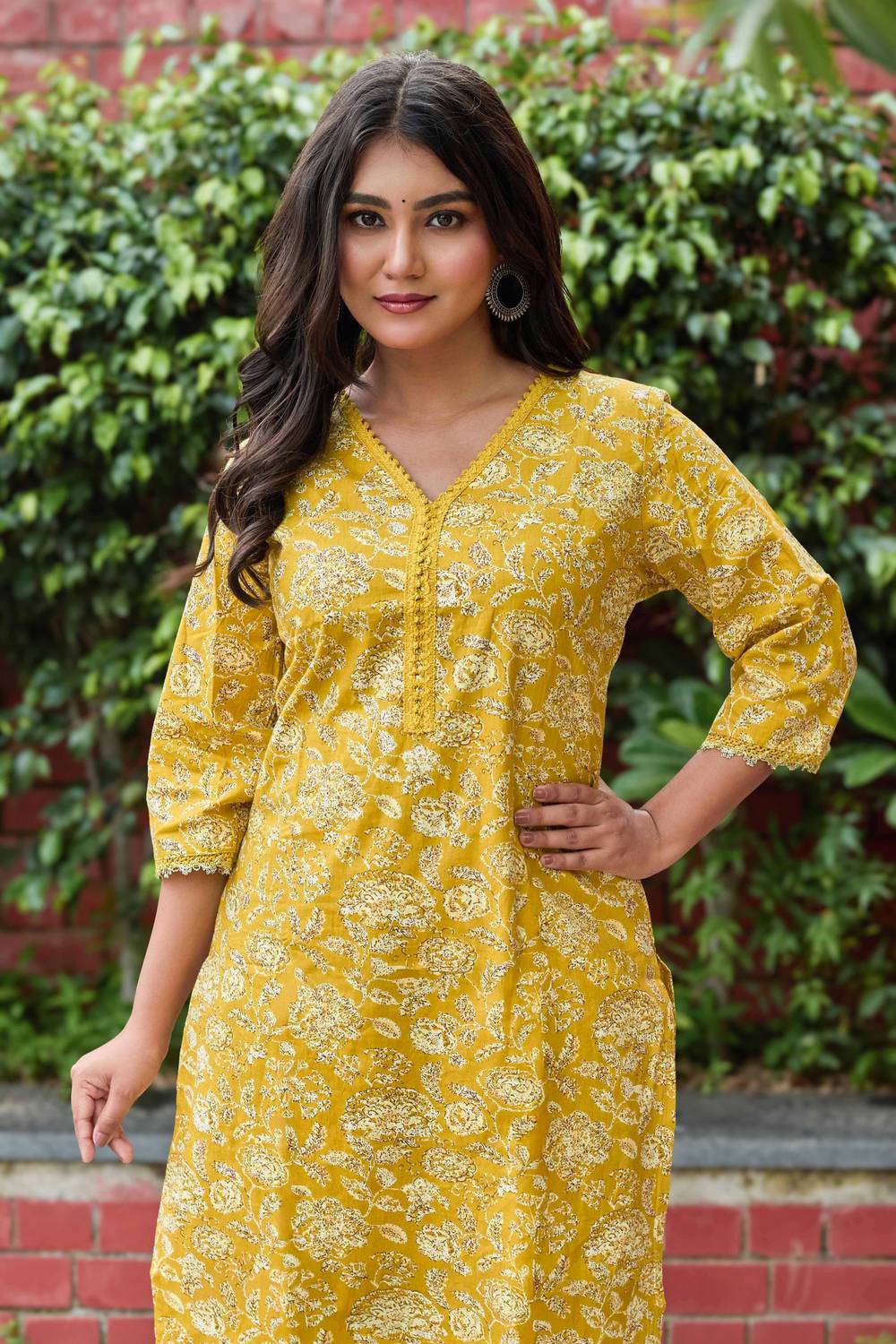 Tabeedah Women Printed Viscose Rayon A-line Kurta (Yellow)