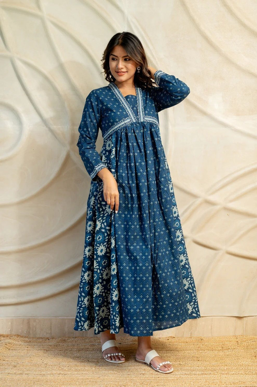 Image of Raghav Silk Studio Women Self Design Straight Kurta
