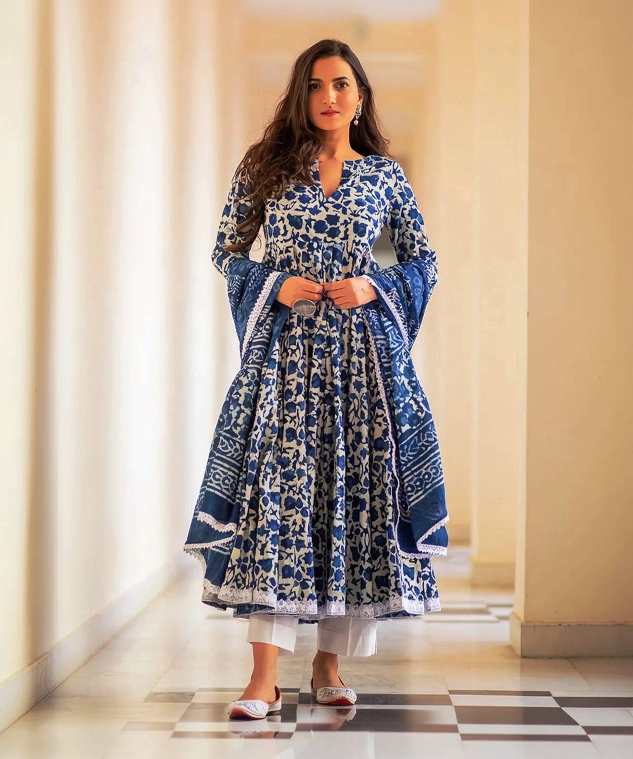 SkyAsia Women Floral Print Cotton Rayon Anarkali Kurta With Attac
