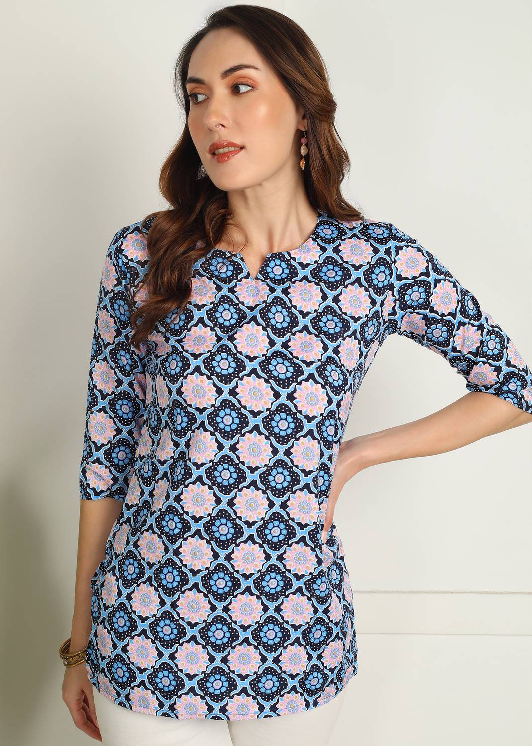 AARAGANA Women Printed Straight Kurta