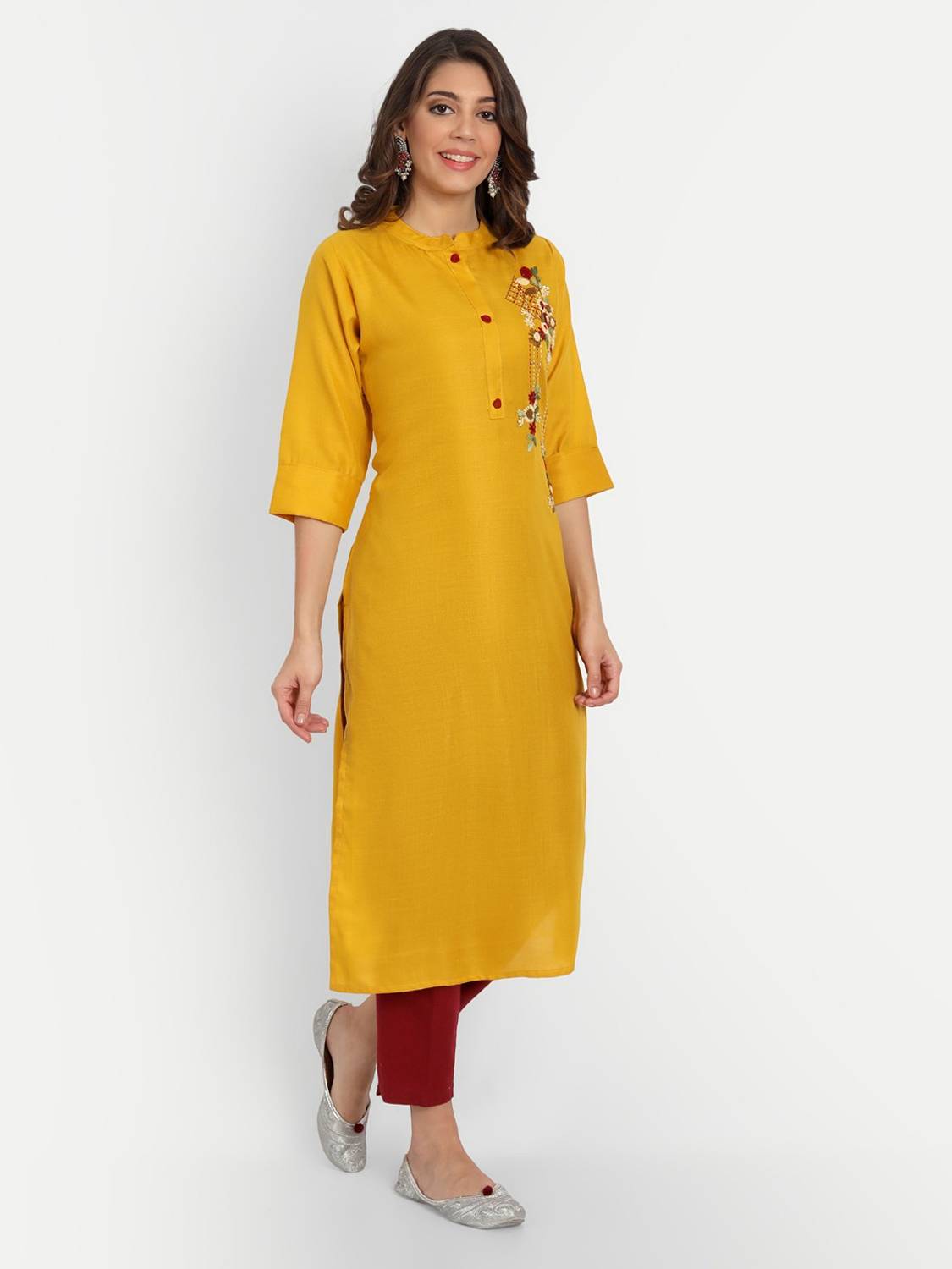 4U Fashion Women Embroidered Straight Kurta