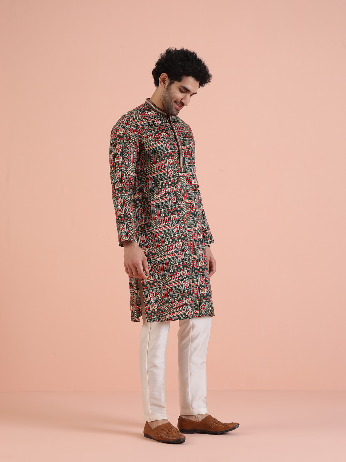 Image of Kisah Printed Silk Blend Straight Kurta for Men (Multicolor)