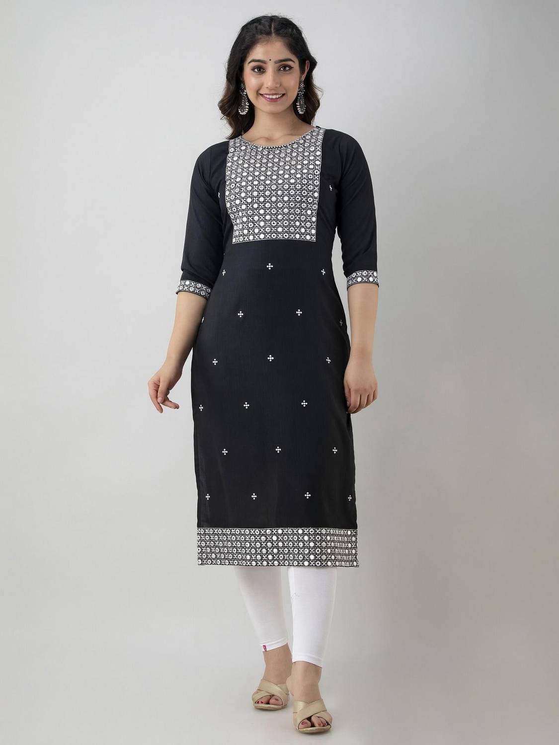 Kriska Women Embroidered Straight Kurta