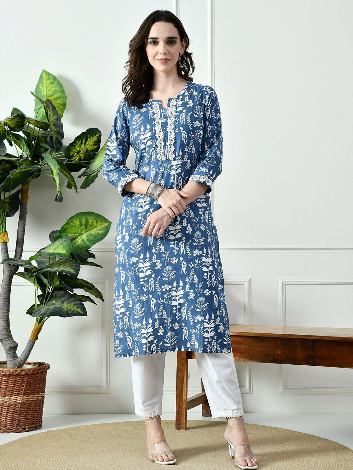 Image of Kairab Women Printed Straight Kurta