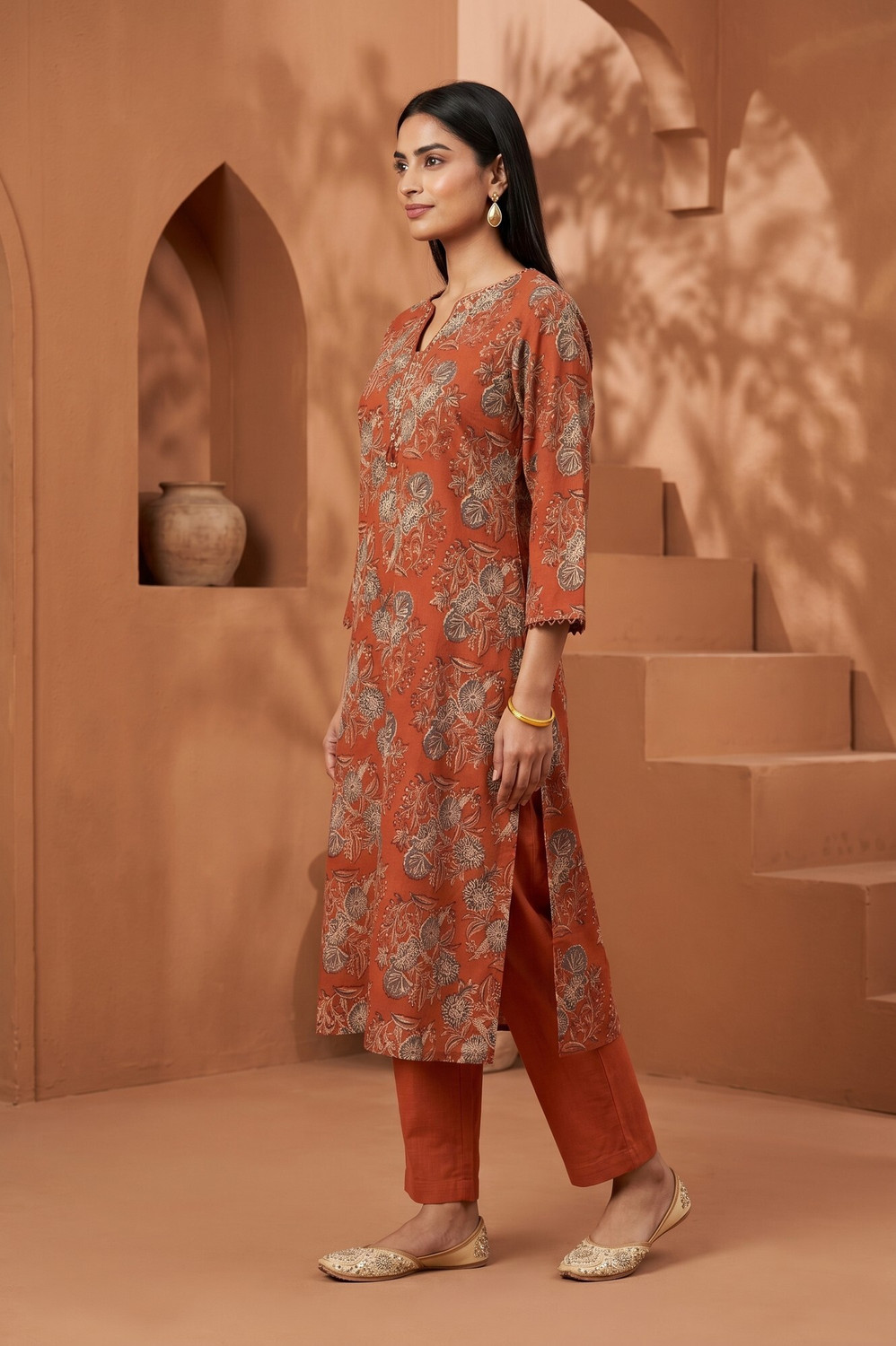 Image of Folksong Women Floral Print Straight Kurta