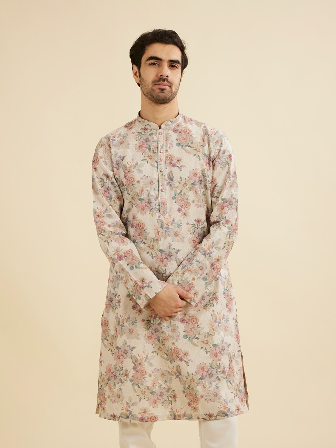 Image of MANYAVAR Men Printed Straight Kurta