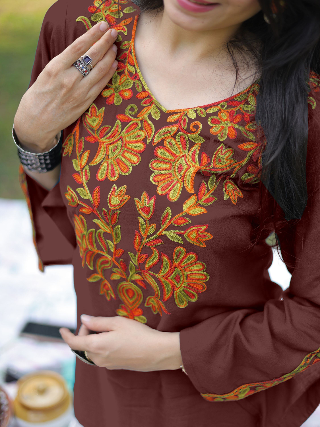 Image of Youthnic Women Embroidered Straight Kurta