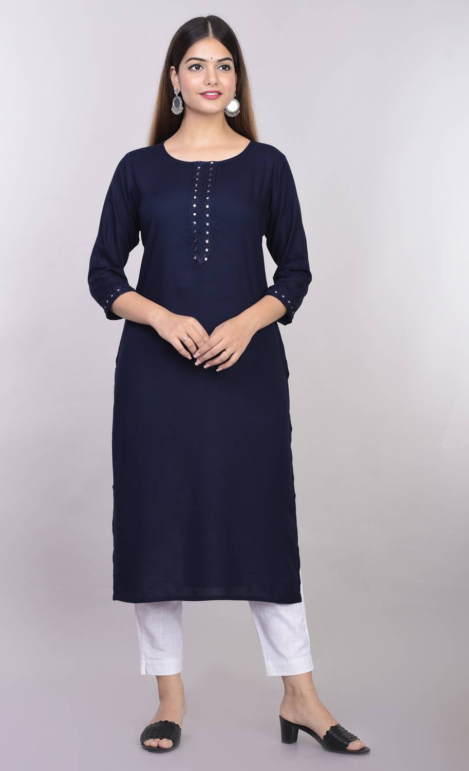 VEDANA Women Solid Viscose Rayon Straight Kurta (Dark Blue)
