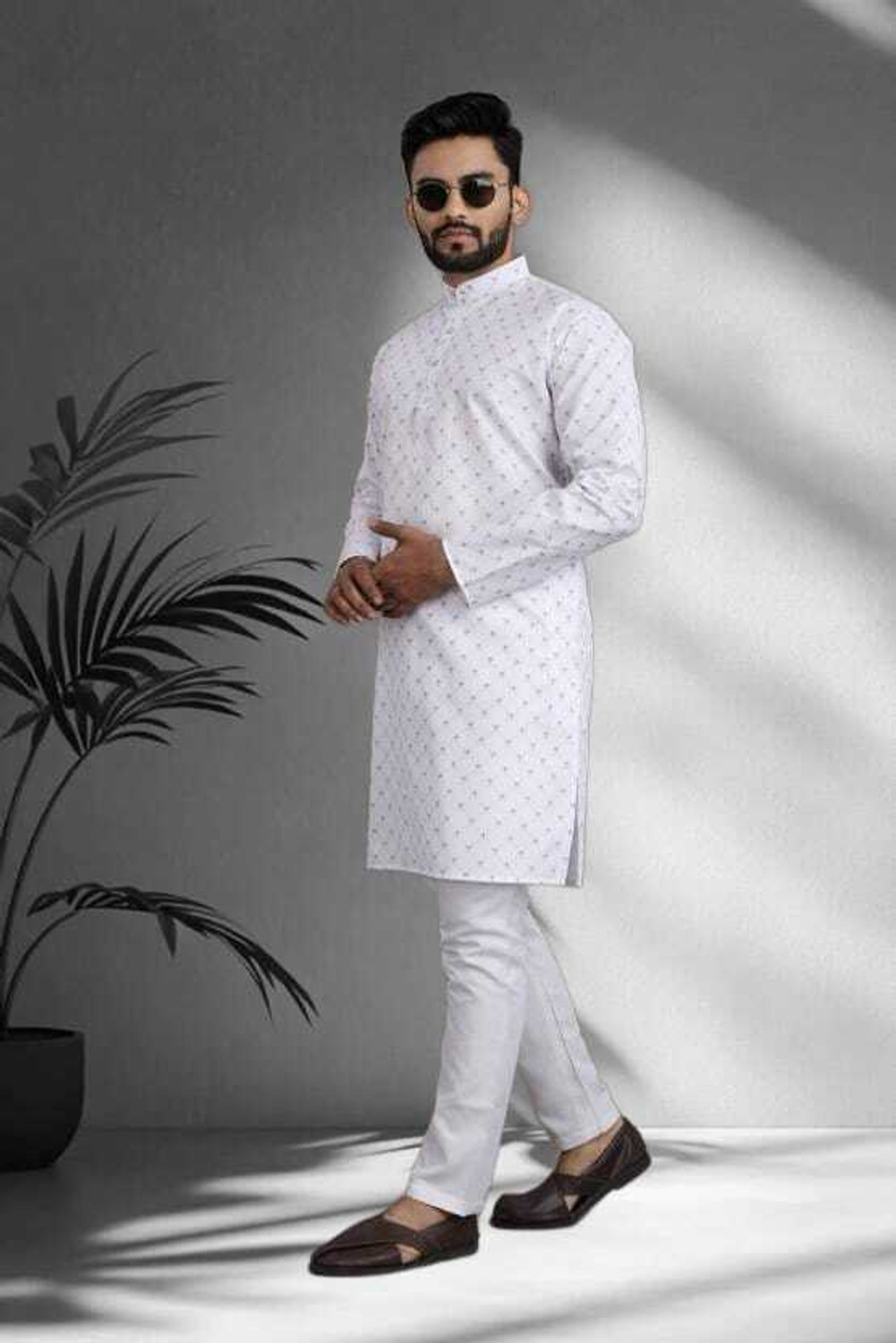 Image of GalaxyZone Men Solid Straight Kurta