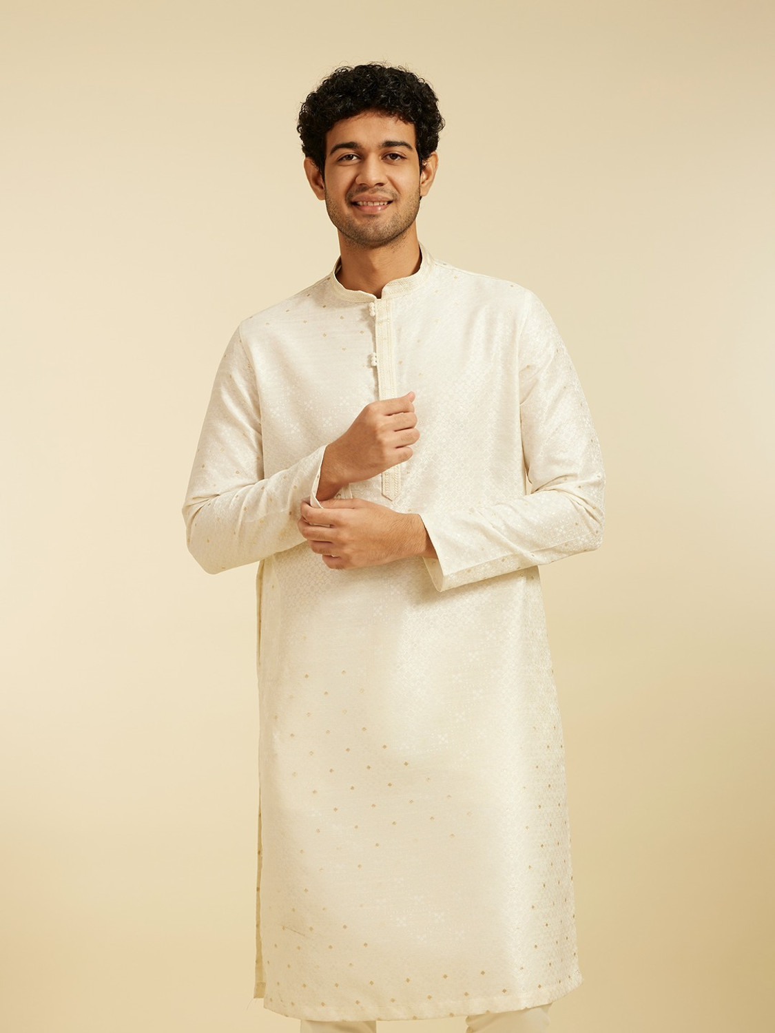 Image of DIWAS by Manyavar Men Self Design Straight Kurta
