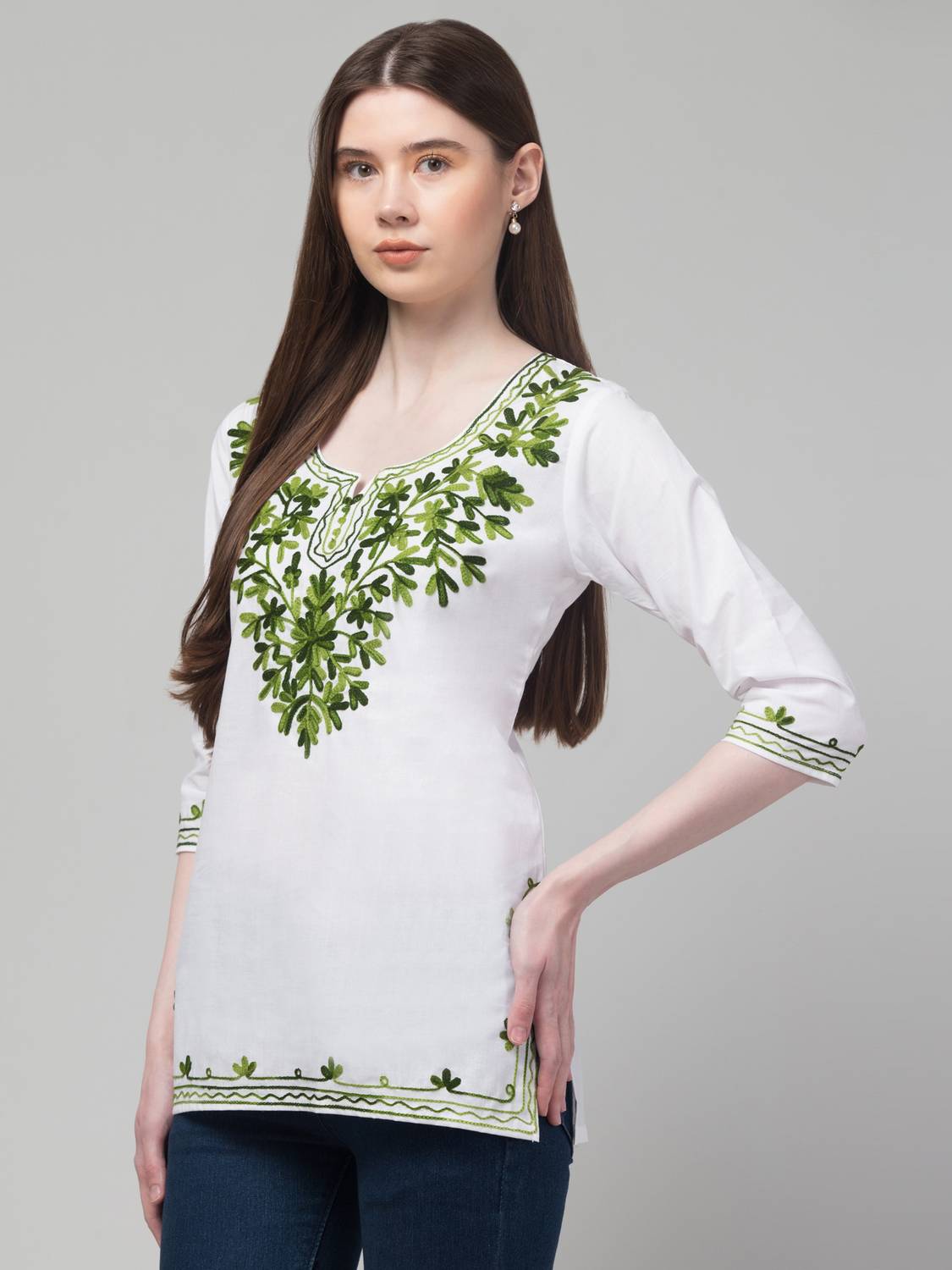 CROWN KING GARMENTS Women Embroidered Pure Cotton Straight Kurta