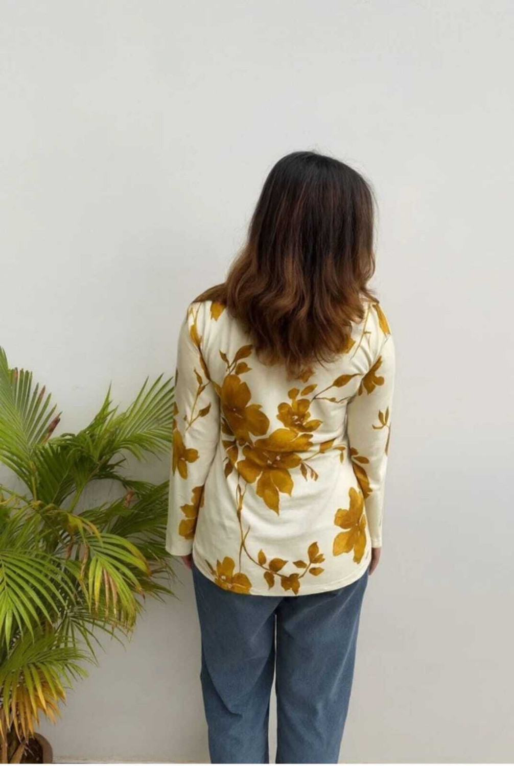 Image of sarswa Women Floral Print, Printed Tunic Kurta