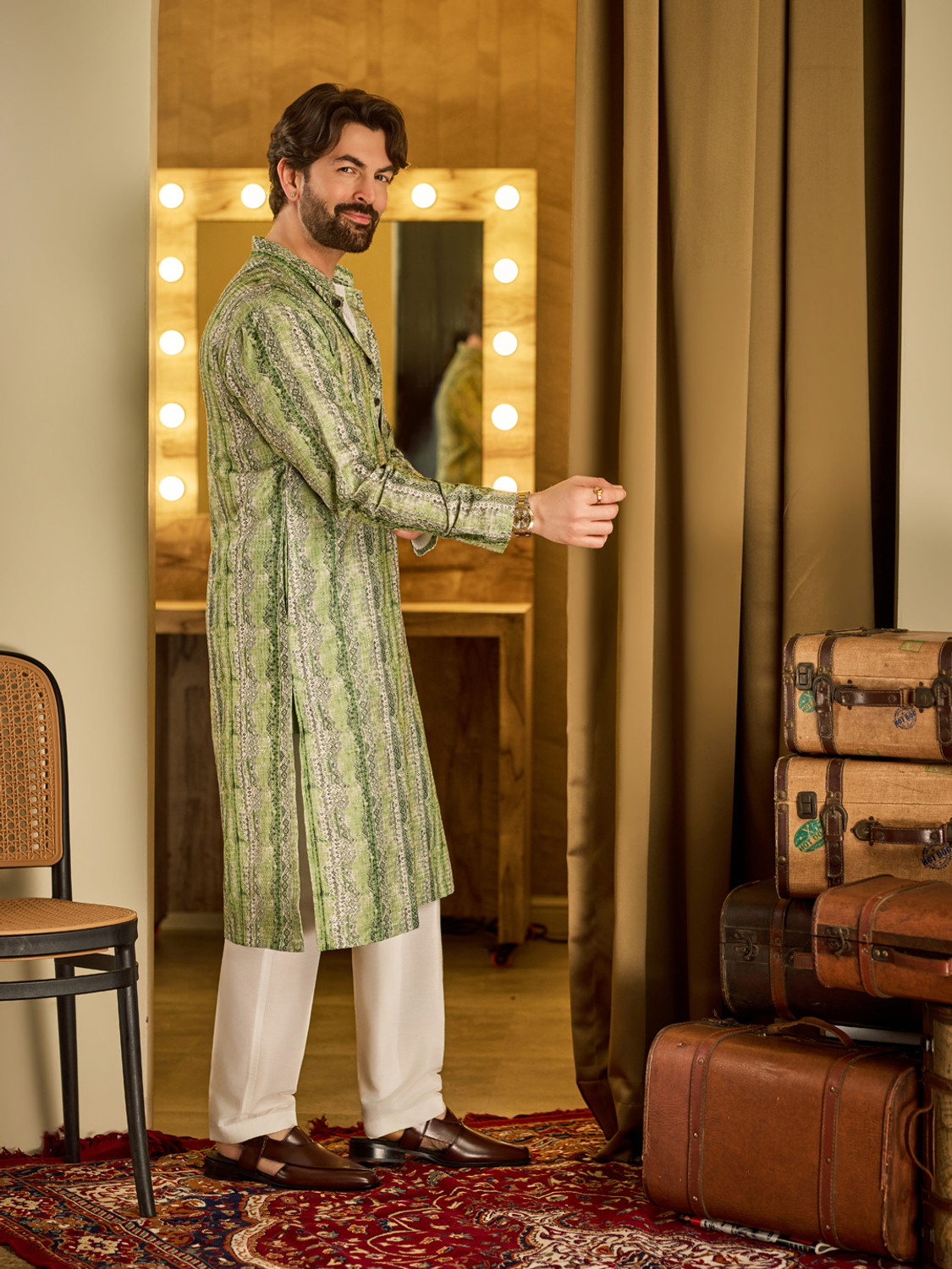 Image of SOJANYA Printed Cotton Silk Straight Kurta for Men (Green)