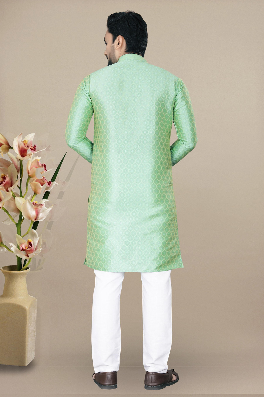 Image of vuriq Men Kurta Pyjama Set