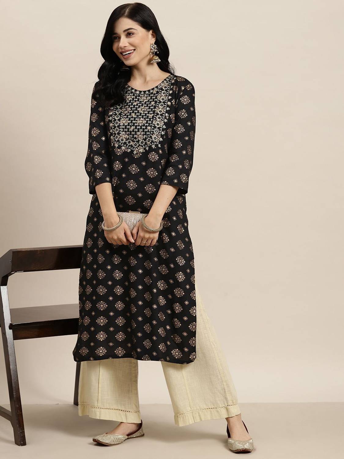 Deepyog Women Printed Viscose Rayon Straight Kurta (Black)