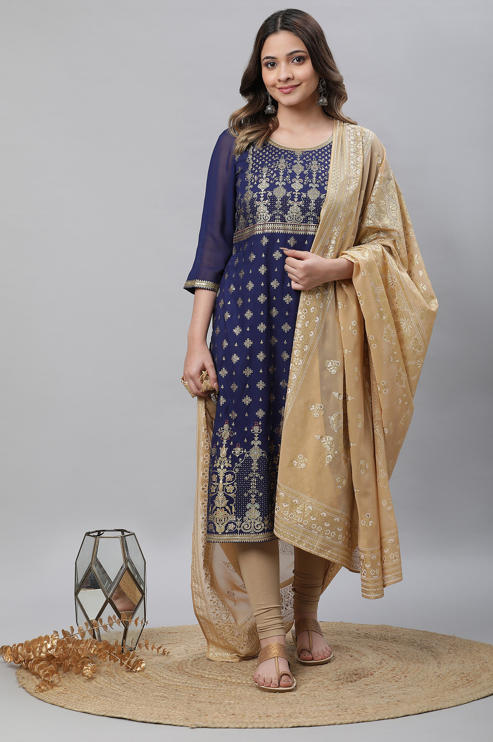 Image of Aurelia Women Floral Print Straight Kurta