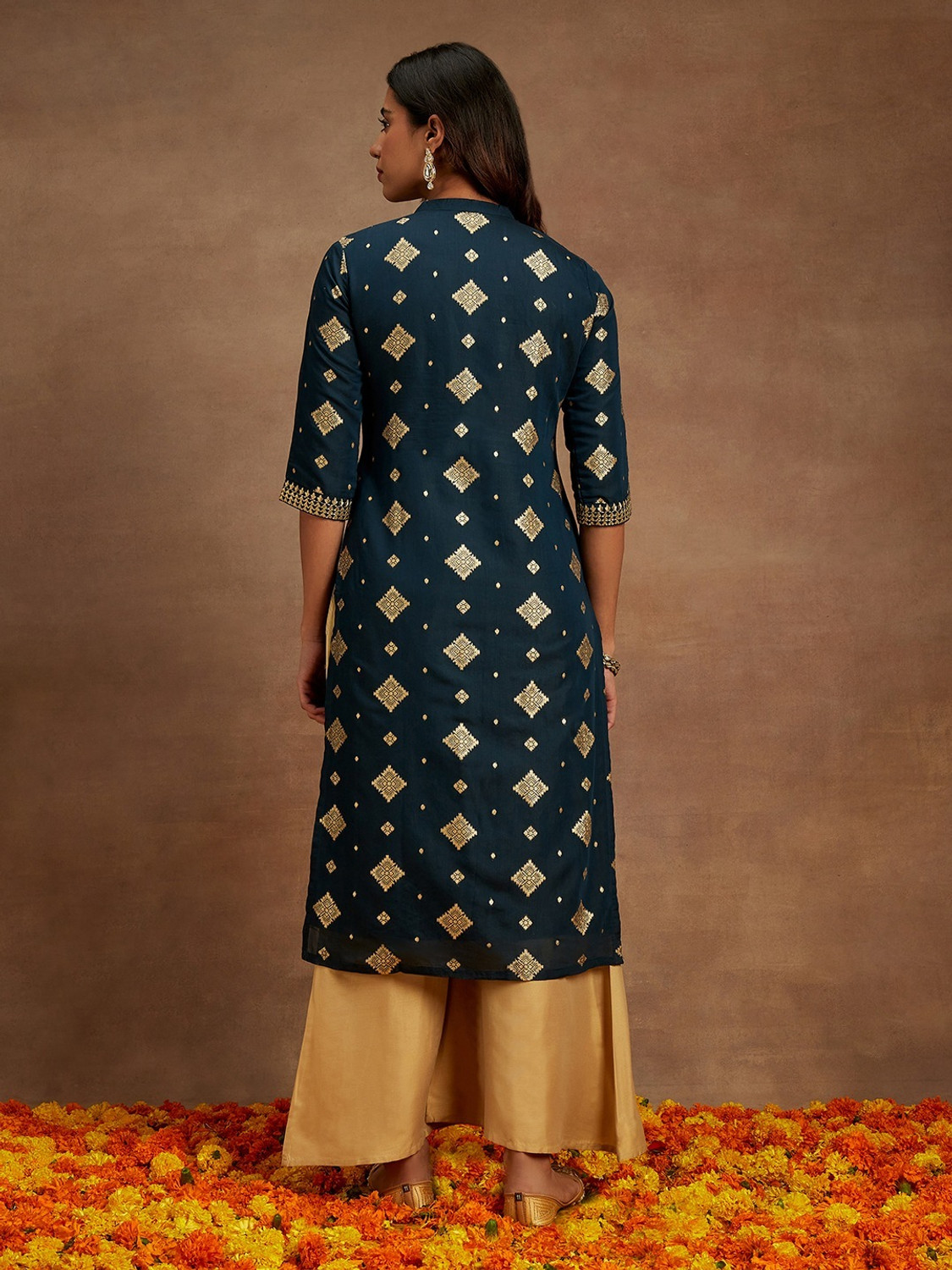 Image of GERUA BY LIBAS Women Woven Design Straight Kurta