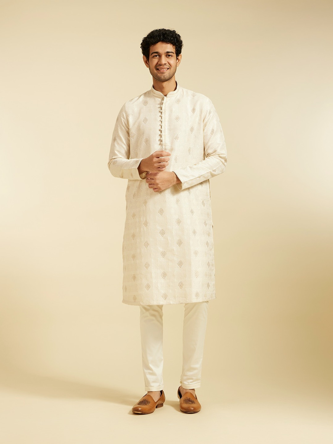 DIWAS by Manyavar Men Woven Design Straight Kurta