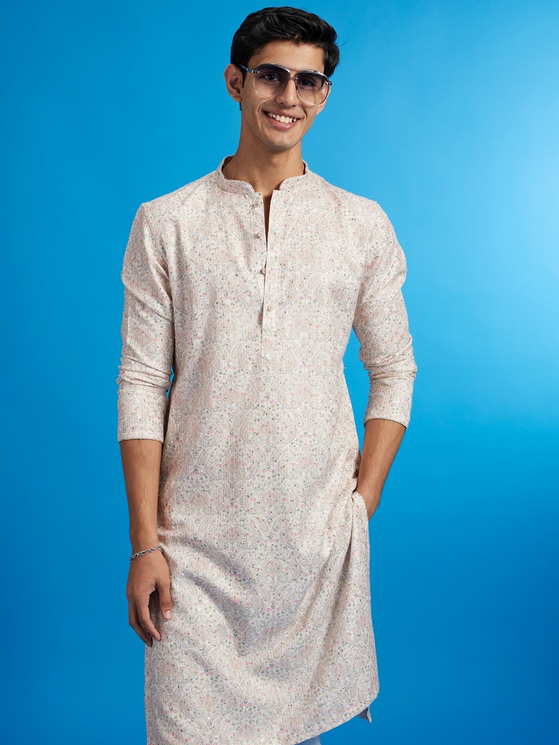 Image of DIWAS by Manyavar Men Paisley, Embroidered, Embellished, Printed Straight Kurta
