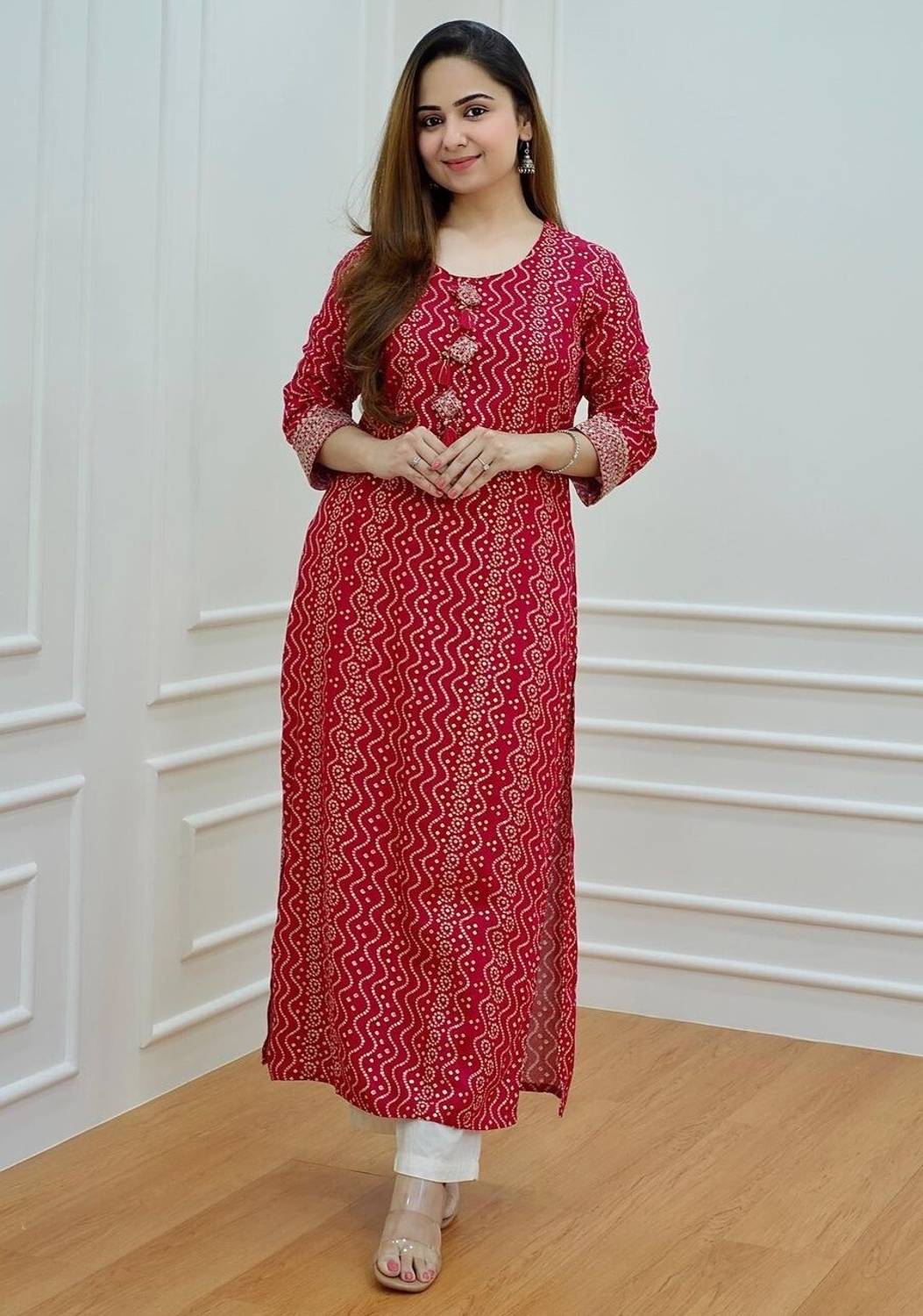 ANGIYA Women Embroidered Straight Kurta