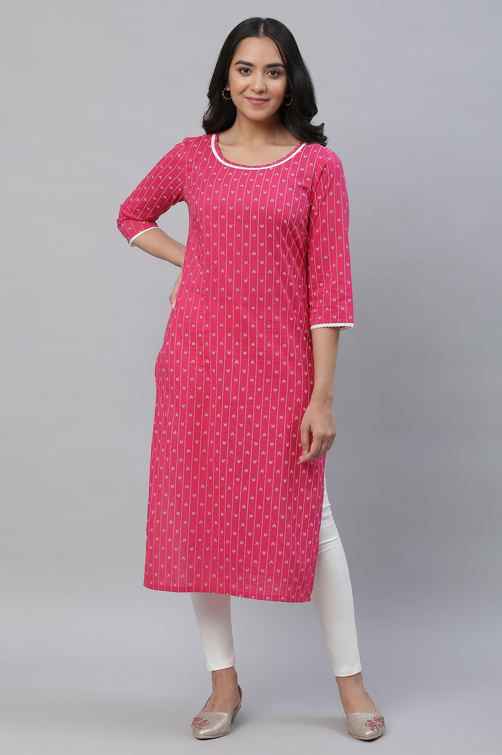 Image of Aurelia Women Geometric Print Straight Kurta
