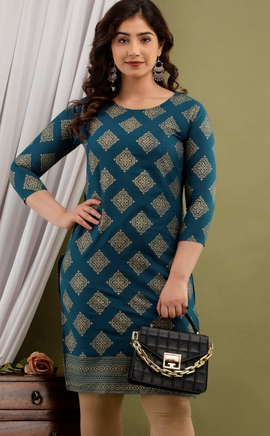 Surhi Women Printed Pure Cotton Straight Kurta (Light Blue)